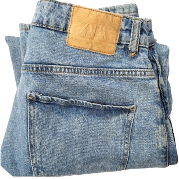 ZARA High Rise Light Wash Blue Denim Mom Jeans - Women's USA 8 - Picture 4 of 6